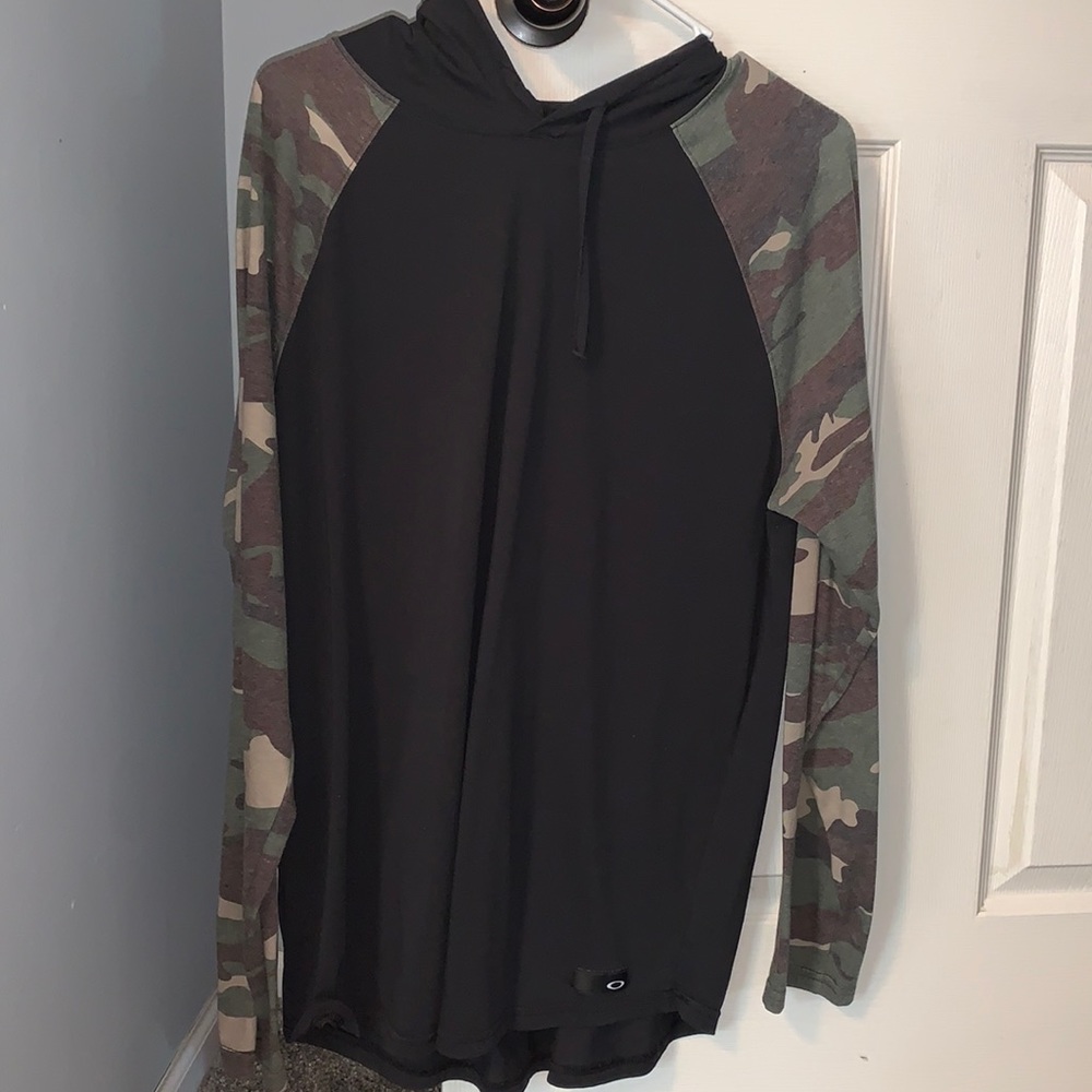 Oakley Camo Long Sleeve Hoodie